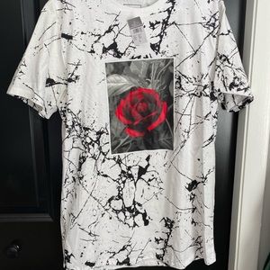 NEW WITH TAGS ; rue 21 graphic shirt
